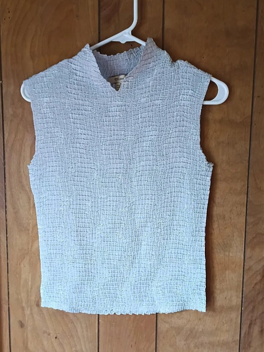 Plissé Crinkle Textured Sleeveless Stretch Top Women’s Size M Light Blue